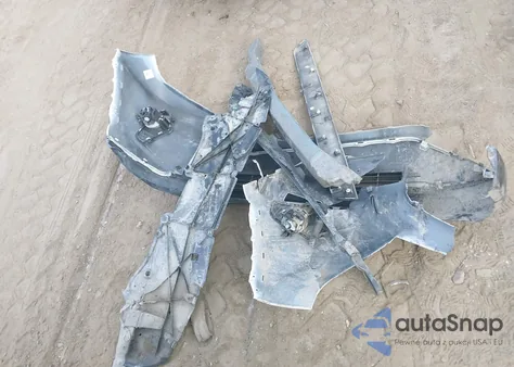 2020 Toyota Rav4 Hybrid Xle z USA, uszkodzony, nr VIN 2T3RWRFV6LW087688